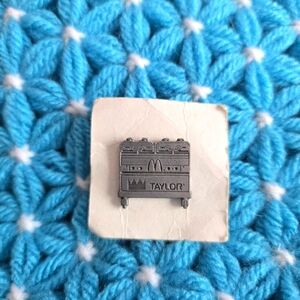 Vintage McDonald's Taylor Freezer Oven Metal Pewter Tone Pin